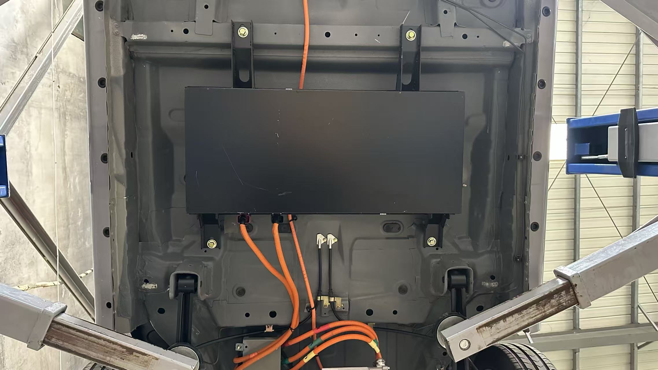 6. Der LFP und der NMC nehmen elektroautos mit